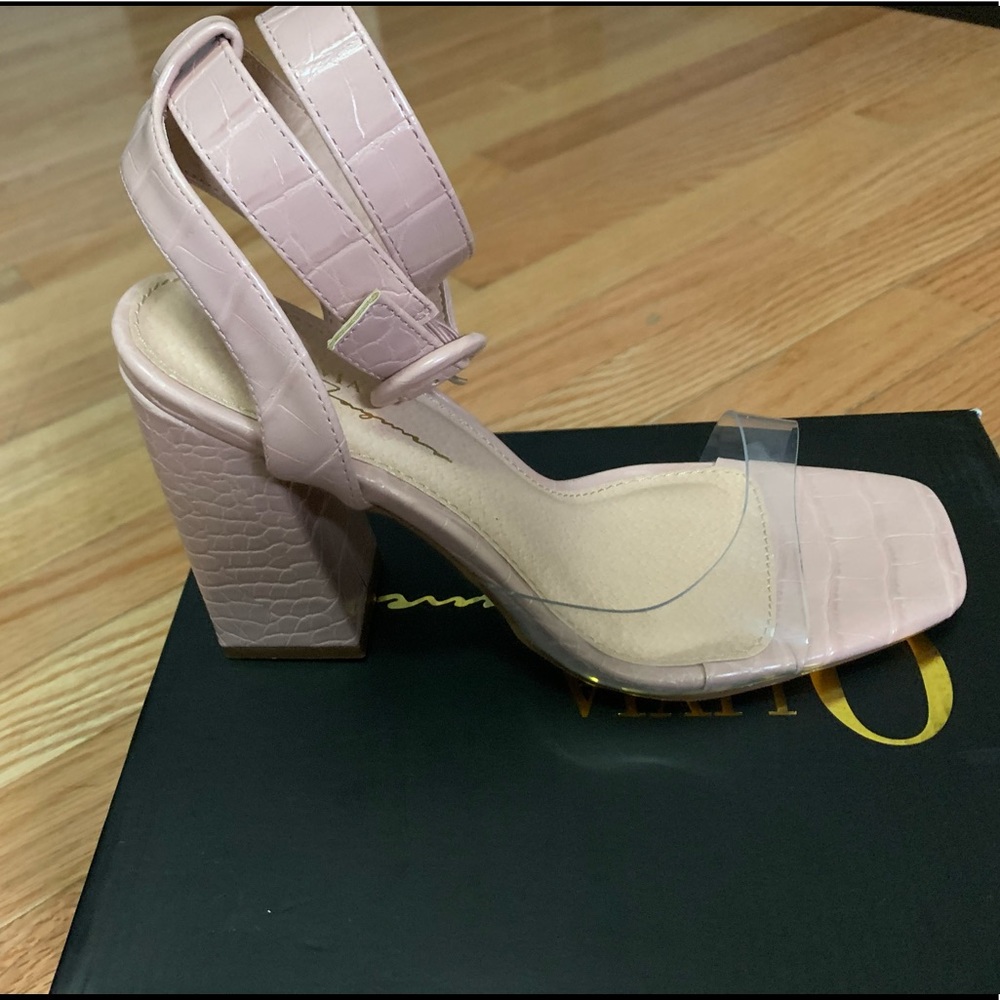 NIB faux croc ankle wrap shoe